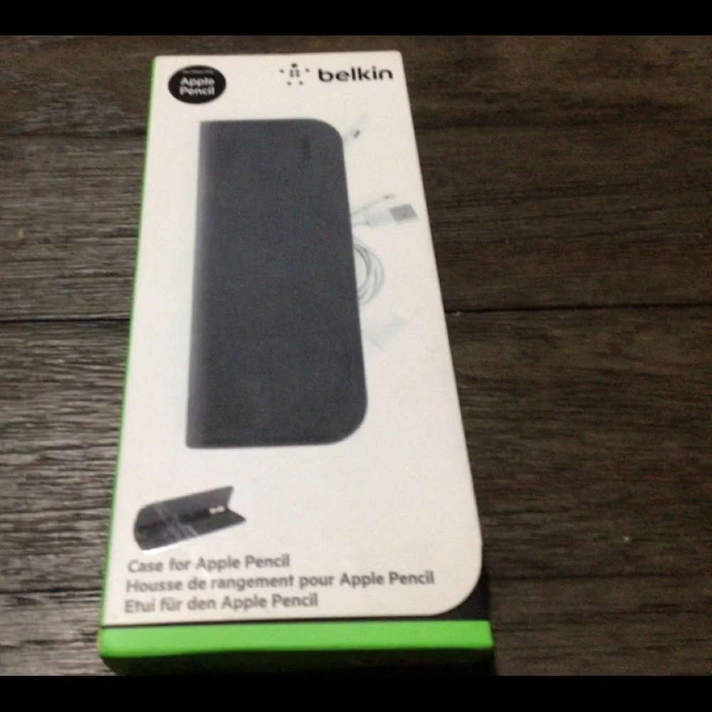 Belkin Apple pencil holder